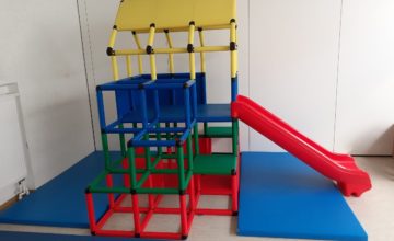 Ein neues Kletterhaus für den Kindergarten